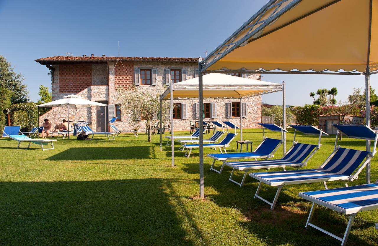 Agriturismo Casolare Lucchese Lucca Bagian luar foto