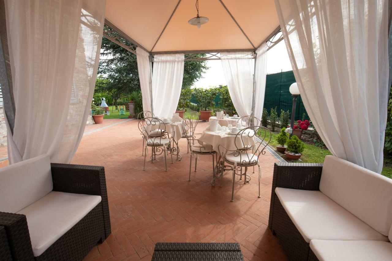 Agriturismo Casolare Lucchese Lucca Bagian luar foto
